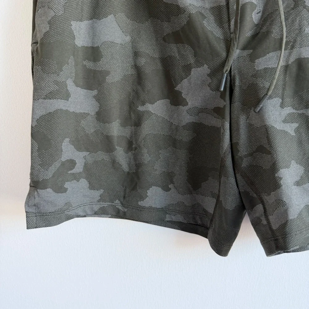 Lululemon T.H.E. Linerless 7" Variegated Mesh Camo Max‎ Dark Size XL - Picture 9 of 10
